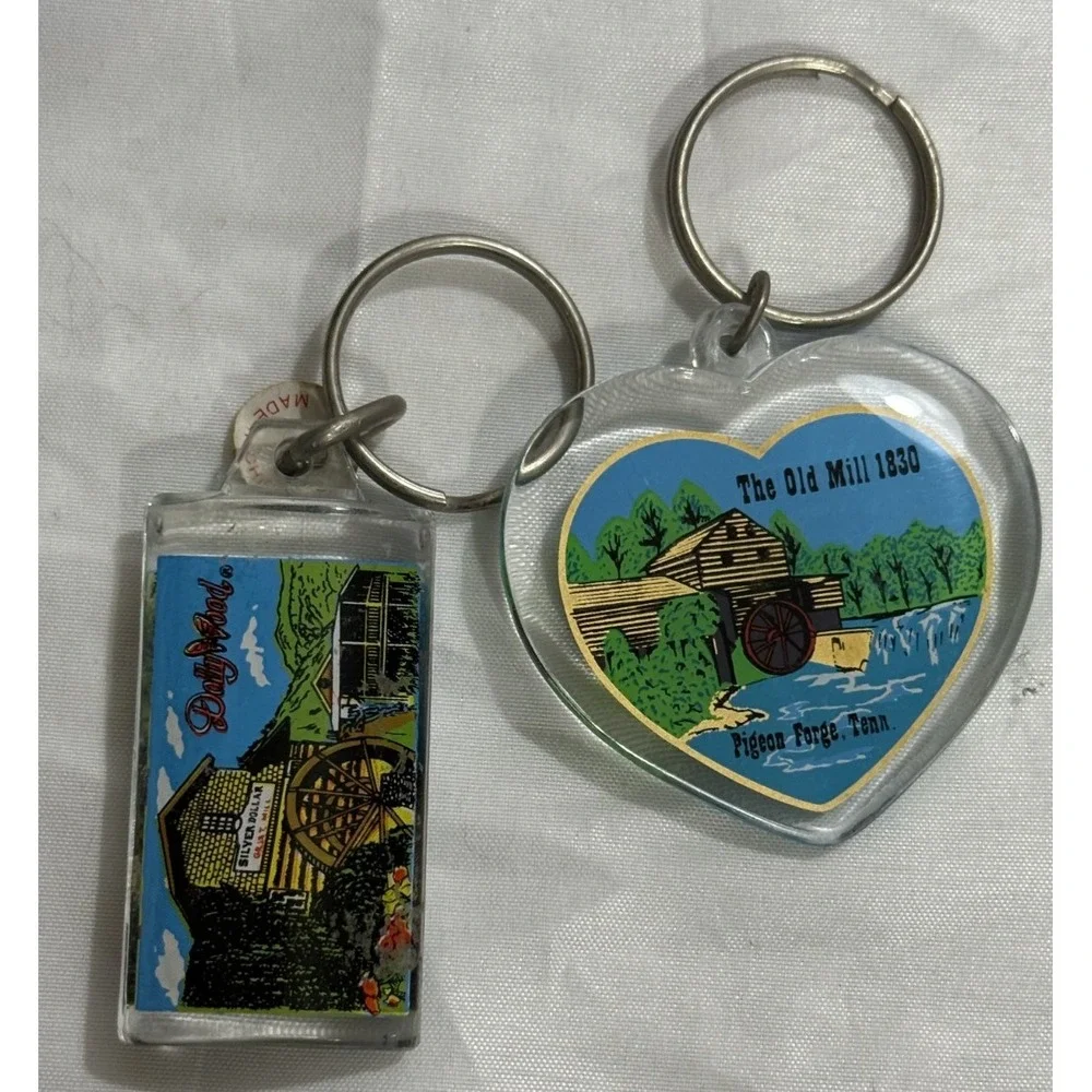 Lot of 3 Keychain‎ -Dollywood &Pigeon Forge Tennessee Guitar - Metal